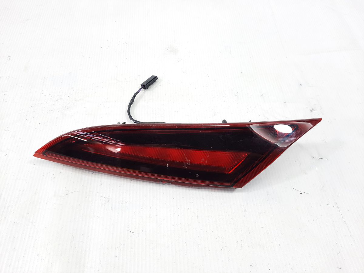 Regal. Фонарь крышки багажника правый Buick Regal 2014-2017 22756314 Buick Regal