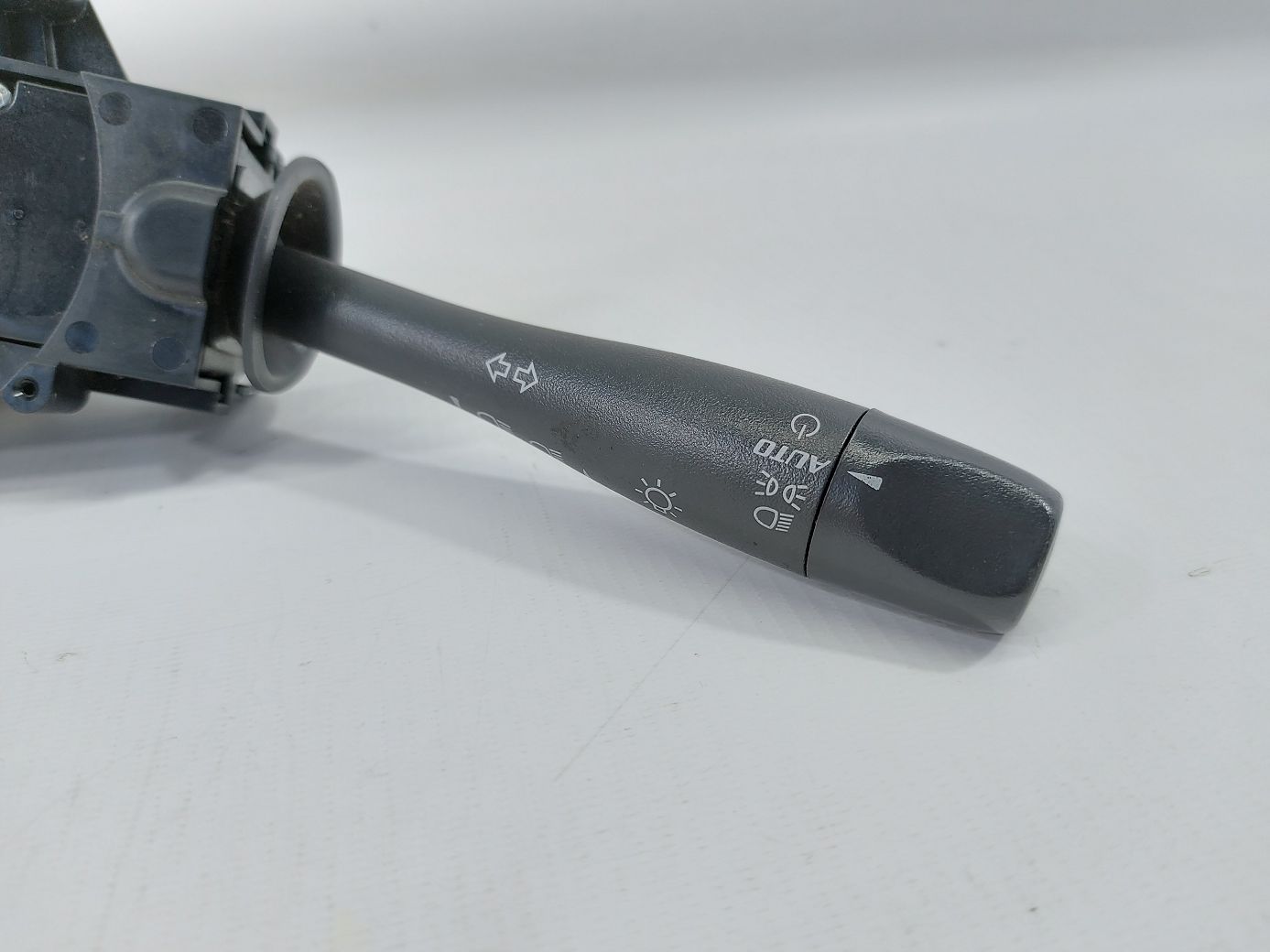 Hhr. Підрульові перемикачі Chevrolet HHR 2006-2011 15915858 Chevrolet HHR