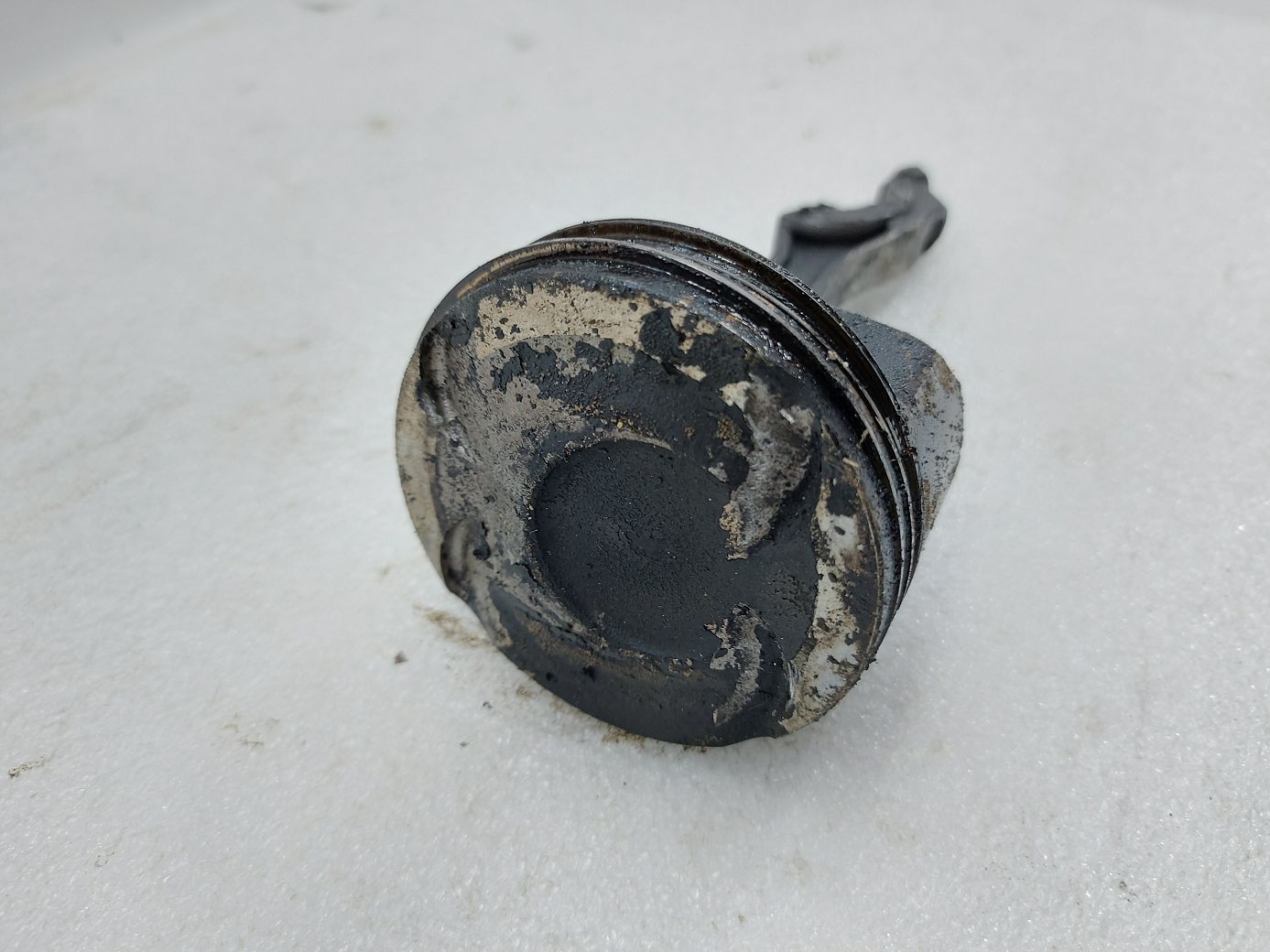 Товари з дефектами Шатун із поршнем (шатун брак) Hyundai Veloster 2012-2017 235102B010 Hyundai Veloster 3 Товари з дефектами Шатун із поршнем (шатун брак) Hyundai Veloster 2012-2017 235102B010 Hyundai Veloster 3
