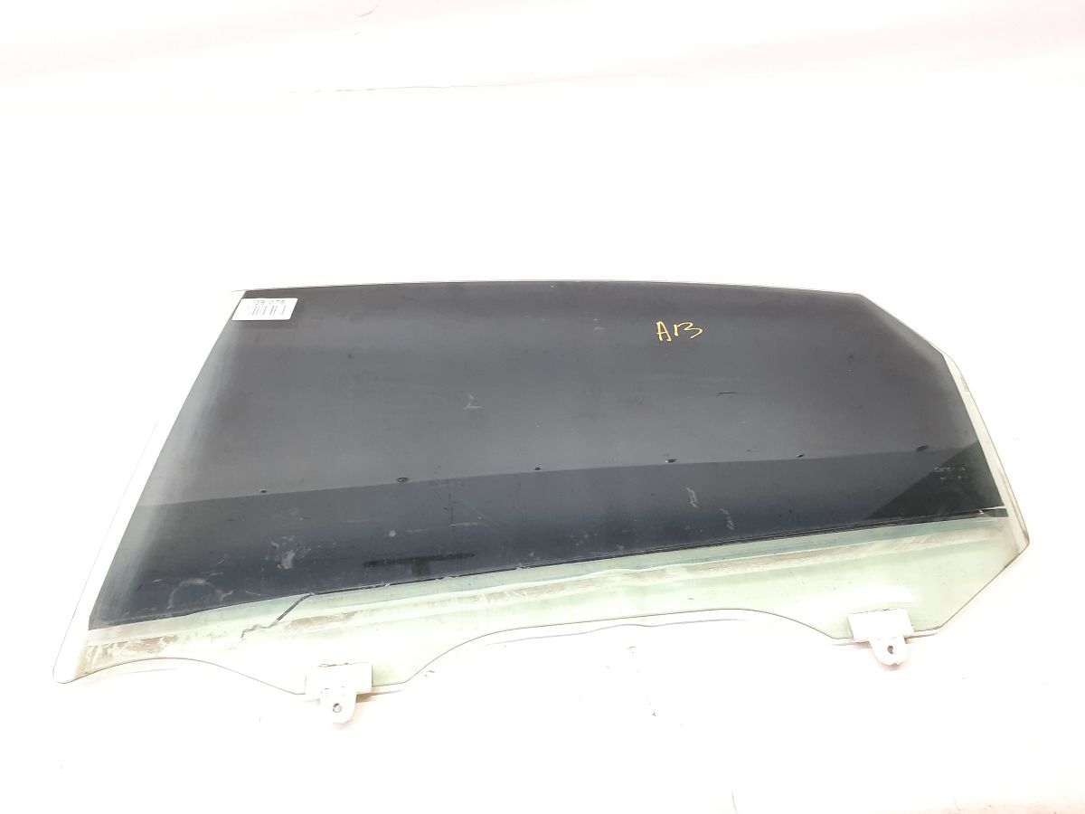 Altima. Скло дверей задніх лівих з тонуванням Nissan Altima 2013-2018 823019HT0A Nissan Altima
