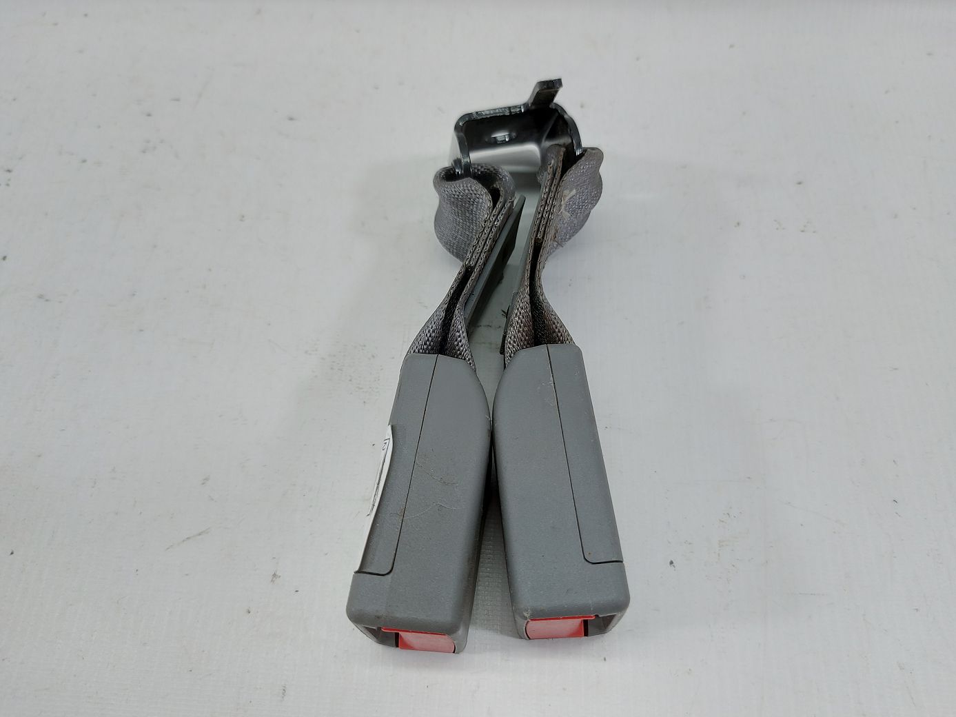 Malibu. Замки ременів безпеки задні Chevrolet Malibu 2013-2015 19331761 Chevrolet Malibu Malibu. Замки ременів безпеки задні Chevrolet Malibu 2013-2015 19331761 Chevrolet Malibu