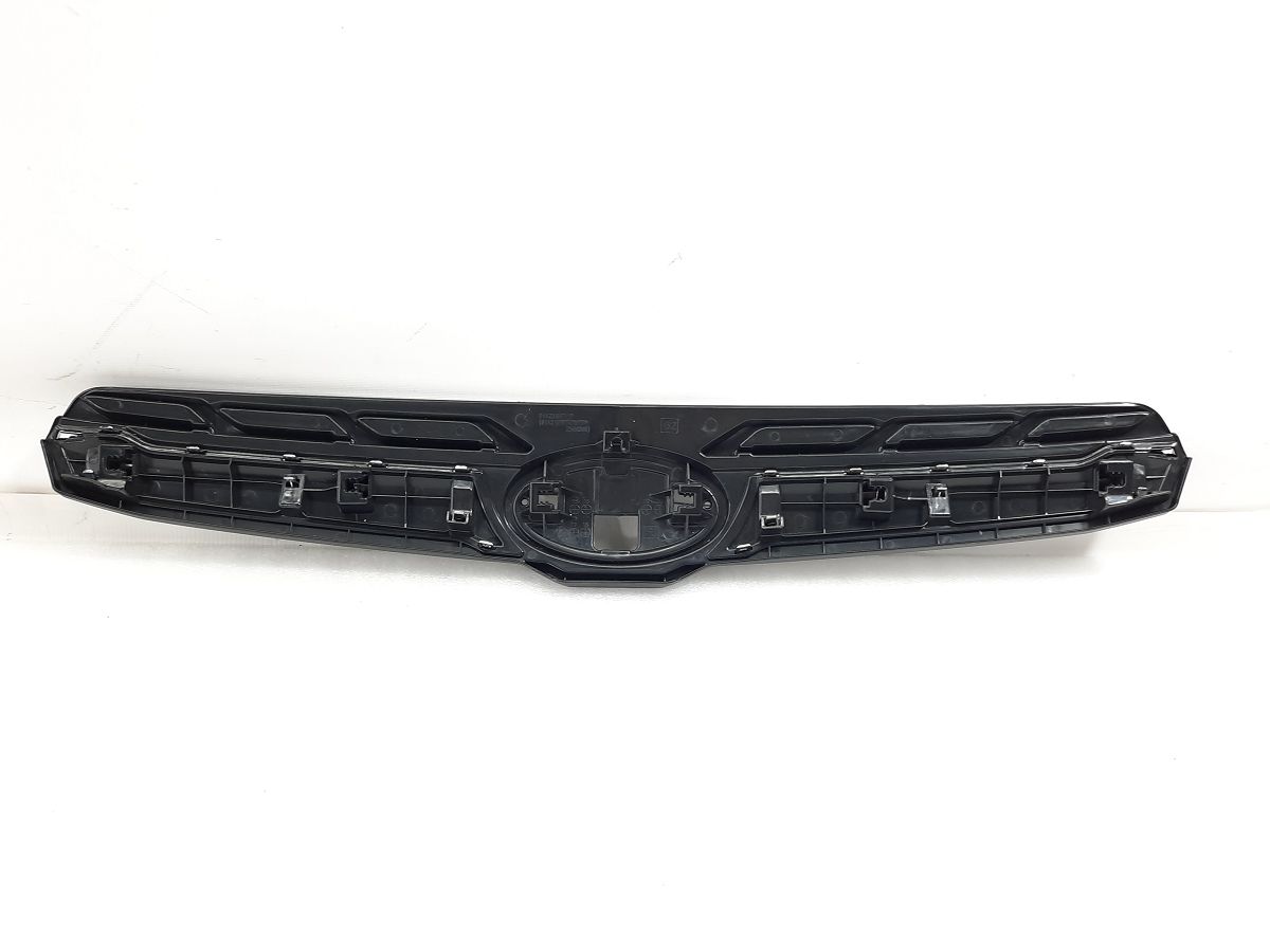 Молдинги решітки радіатора Накладка під емблему в решітку радіатора Subaru Forester 2014-2016 91121SG050 Subaru Forester 4