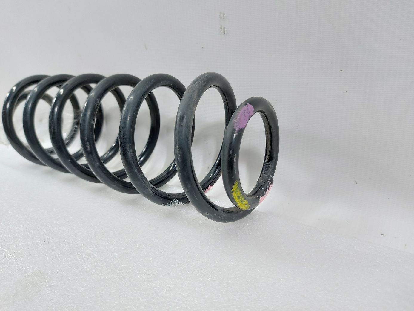 Fiesta Пружина амортизатора заднего левая/правая Ford Fiesta 2014-2019 C1BZ5560B Ford Fiesta 2