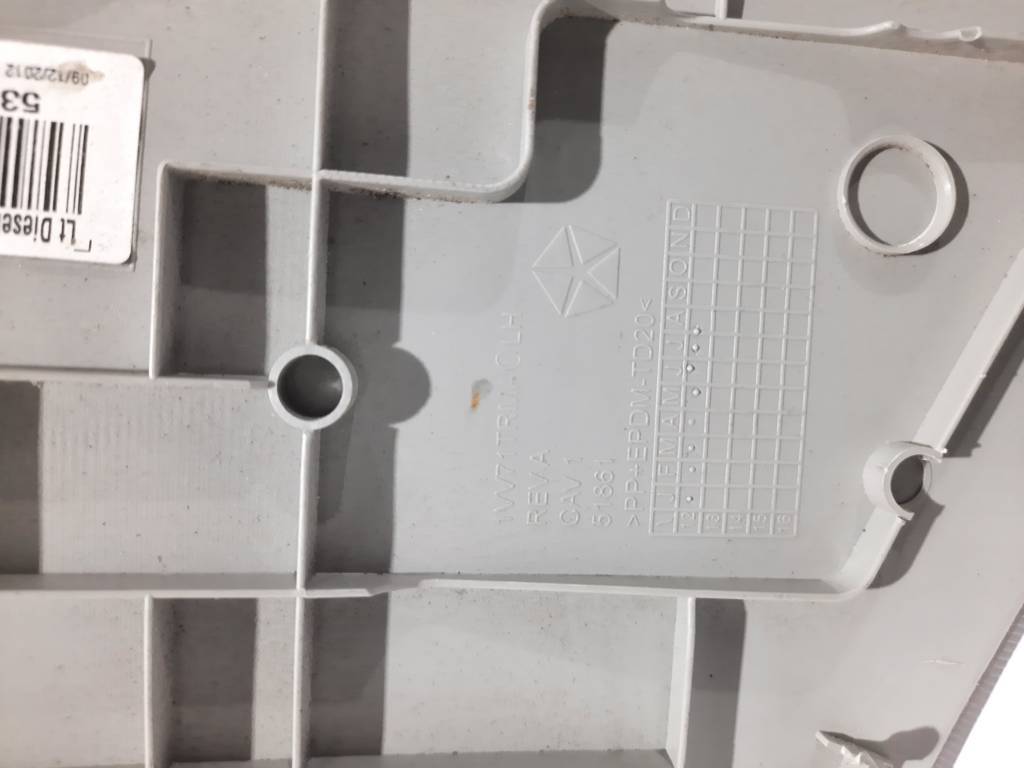 Dart Накладка центральної консолі зліва ліва Dodge Dart 2013-2019 1TB75DX9AC Dodge Dart 18