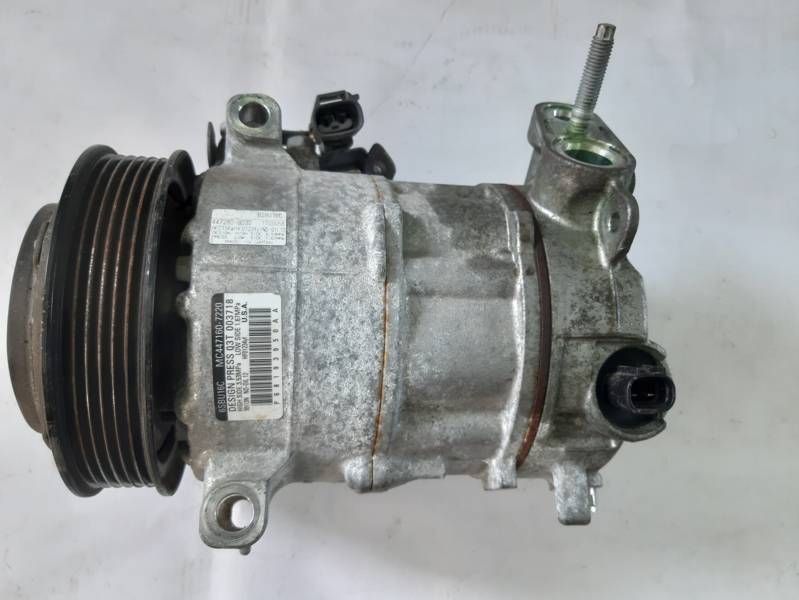 Dart Компресор кондиціонера Dodge Dart 2014-2016 68193949AA Dodge Dart 8