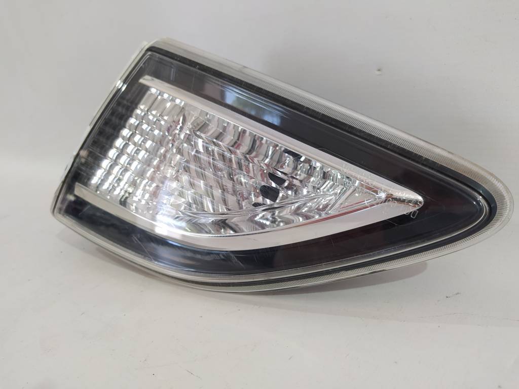 3 Фонарь крышки багажника правый Sedan Mazda 3 2010-2013 BBM4513F0G Mazda 3 11