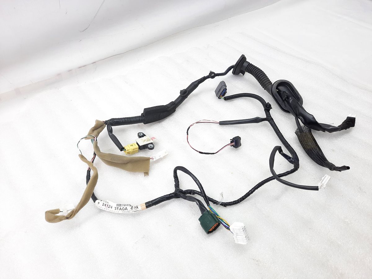 Altima Проводка двери передней правой Nissan Altima 2015 241243TA0A Nissan Altima 8