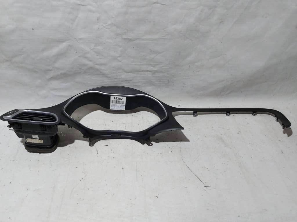 200. Накладка панелі приладів Chrysler 200 2015-2017 5SQ57JXPAA Chrysler 200 200. Накладка панелі приладів Chrysler 200 2015-2017 5SQ57JXPAA Chrysler 200