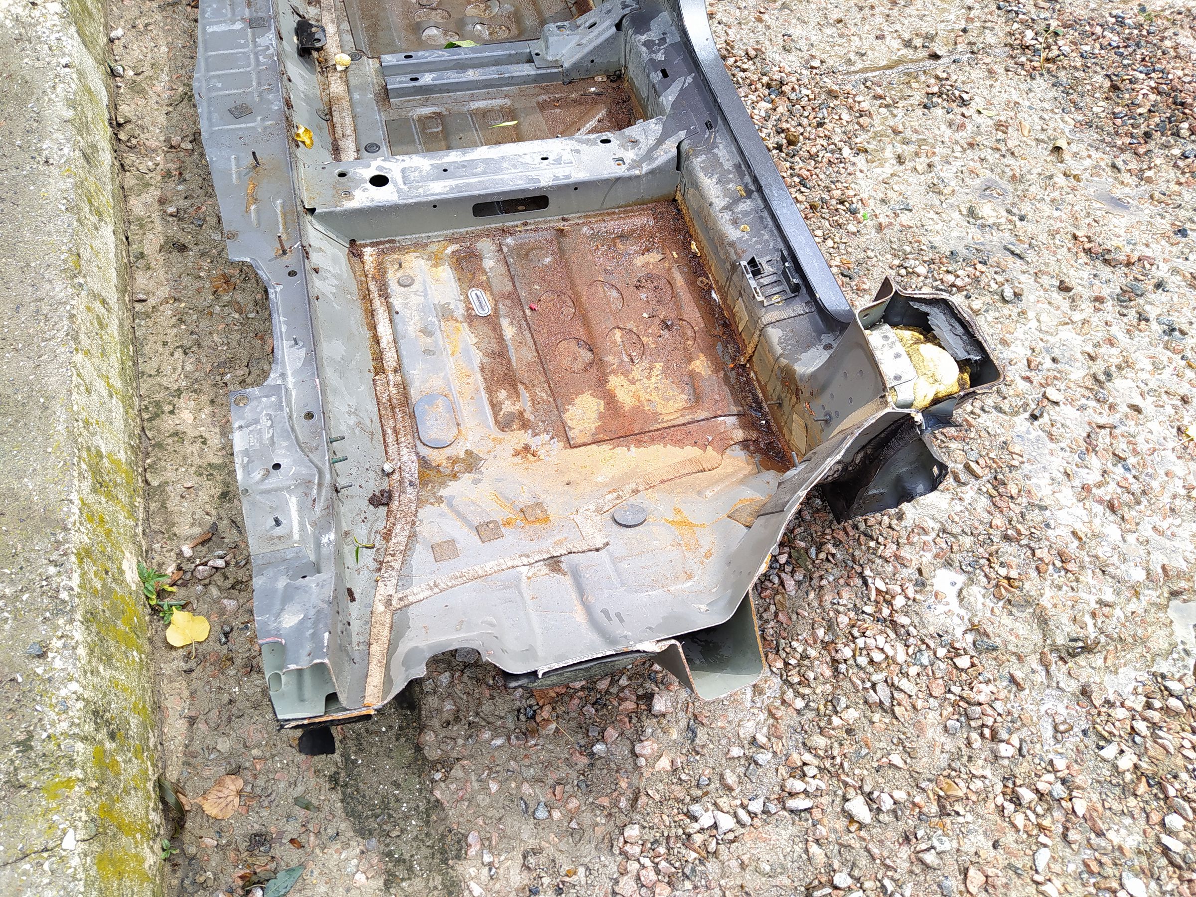 200 limited Стійка центральна ліва (метал) Chrysler 200 Limited 2015-2017 68104297AC Chrysler 200 Limited 9