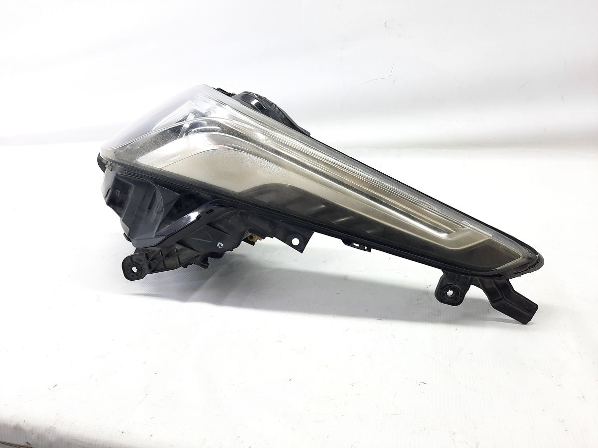 Ats Фара передняя правая Cadillac ATS 2013-2019 23236366 Cadillac ATS 6