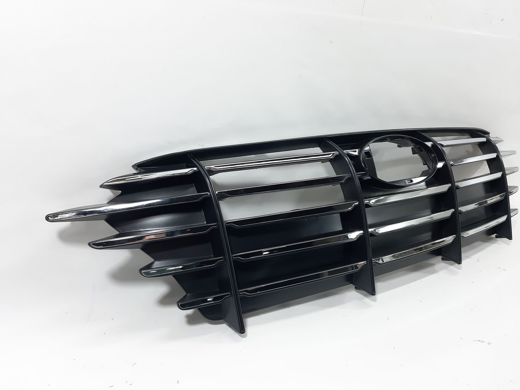 Грати радіатора в зборі Решітка радіатора (дефект) Hyundai Sonata 2020-2023 86350-L0080 Hyundai Sonata 2