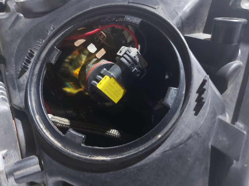 7 series Фара передня права BMW 7 2009-2012 63117228424 BMW 7 8