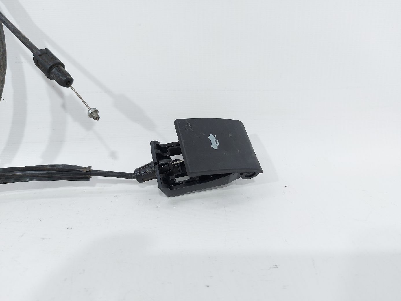 Dart Трос замку капота Dodge Dart 2013-2019 68082455AD Dodge Dart 2