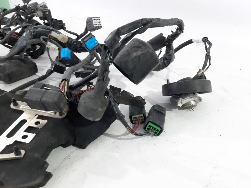 Gtr-1400 Проводка Kawasaki GTR-1400 2010 260310872 Kawasaki GTR-1400 2