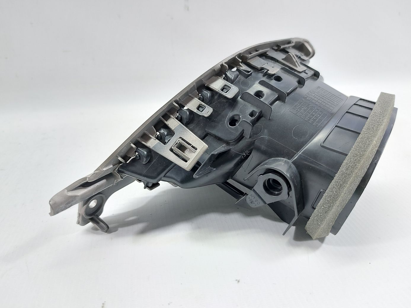 Cherokee Воздуховод торпеды левый Jeep Cherokee 2014-2018 75529A01 Jeep Cherokee 4 Cherokee Воздуховод торпеды левый Jeep Cherokee 2014-2018 75529A01 Jeep Cherokee 4