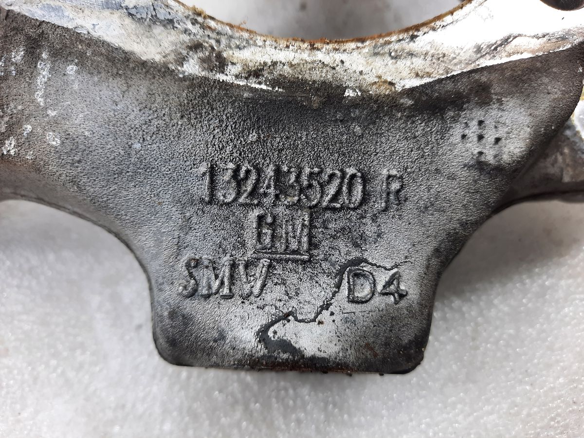 Regal Поворотный кулак передний правый Buick Regal 2012-2017 13219081 Buick Regal 3