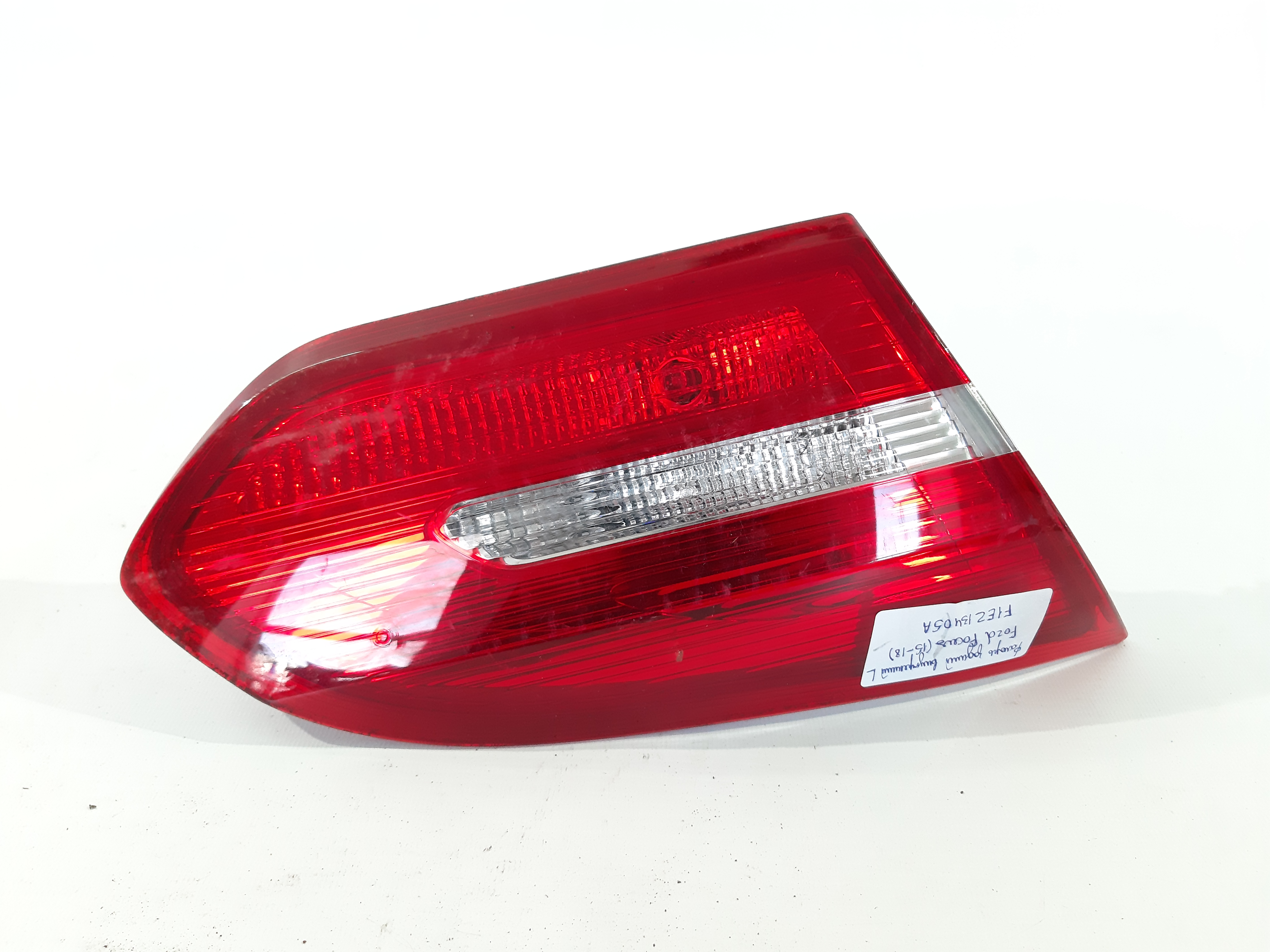 Товары с дефектами Фонарь крышки багажника левый (дефект) Ford Focus sedan `2015-2018 F1EZ13405A Ford Focus sedan 9