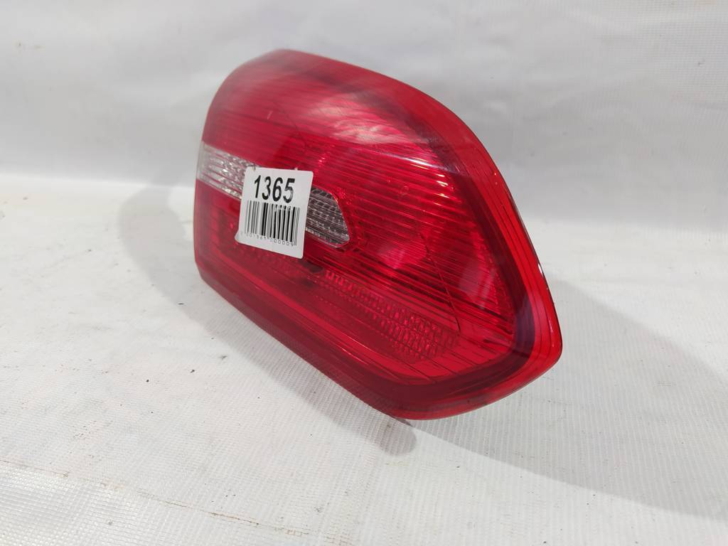 Товары с дефектами Фонарь крышки багажника левый (дефект) Ford Focus sedan `2015-2018 F1EZ13405A Ford Focus sedan 12