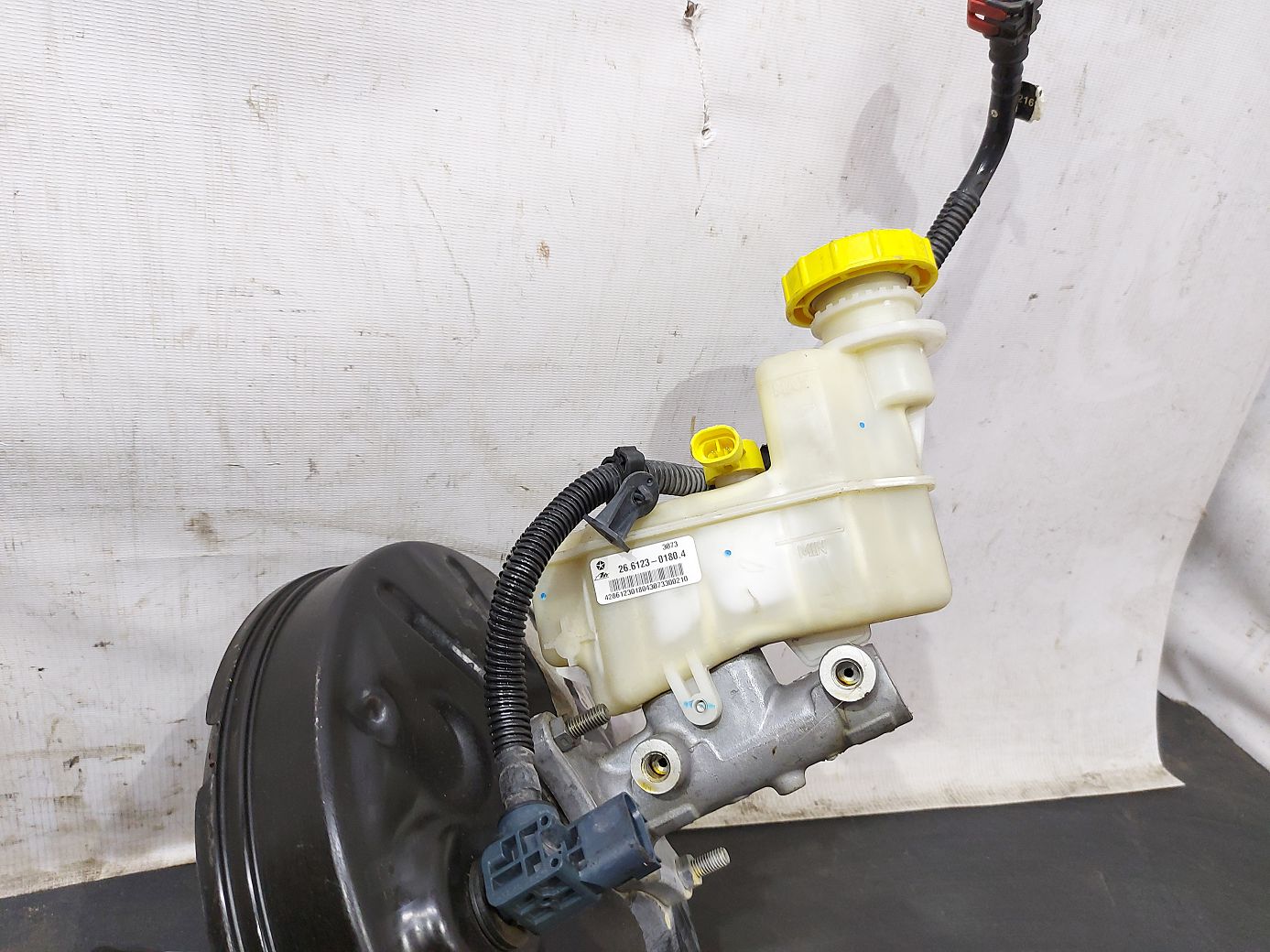 Dart Головний гальмівний циліндр Dodge Dart 2013-2019 68192615AA Dodge Dart 2