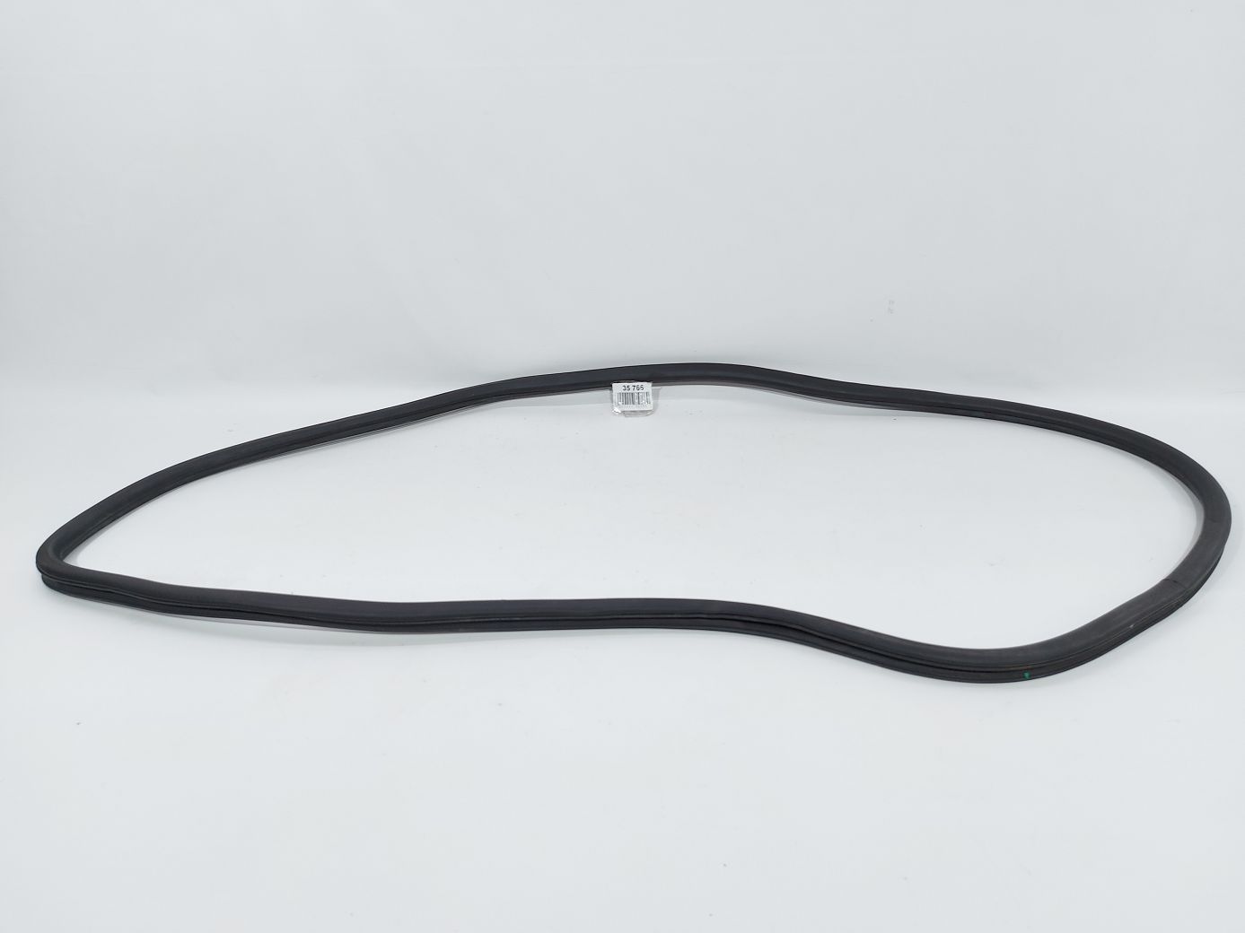 Dart Ущільнювальна гумка отвору дверей задньої лівої/правої Dodge Dart 2013-2019 68085078AF Dodge Dart 16