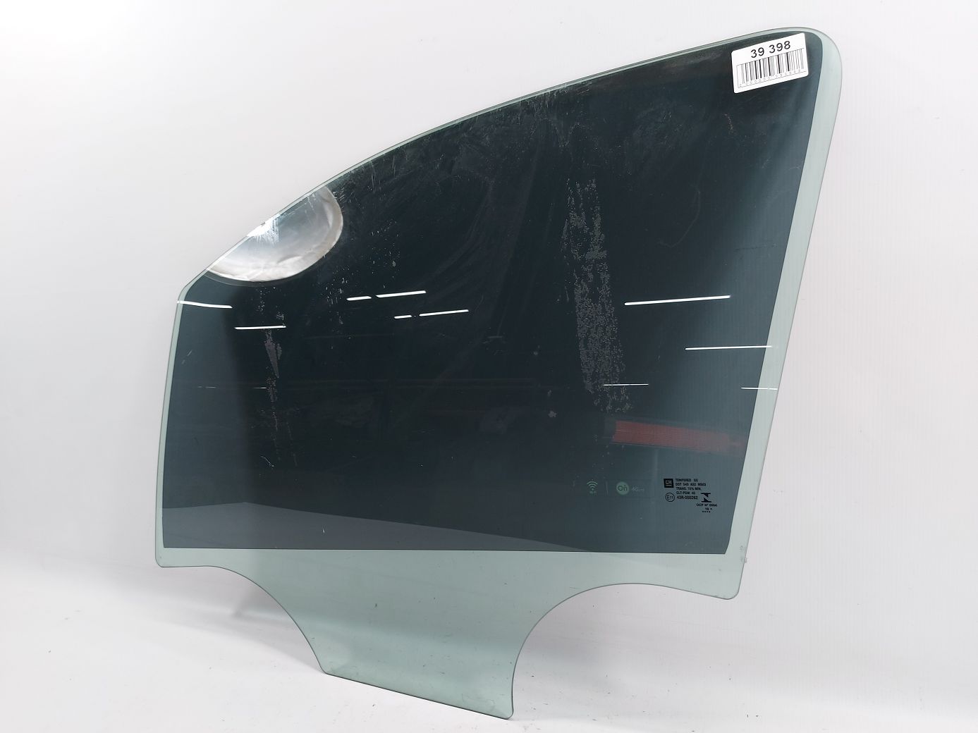 Trax. Стекло двери передней левой с тонировкой Chevrolet Trax 2015-2021 42620052 Chevrolet Trax