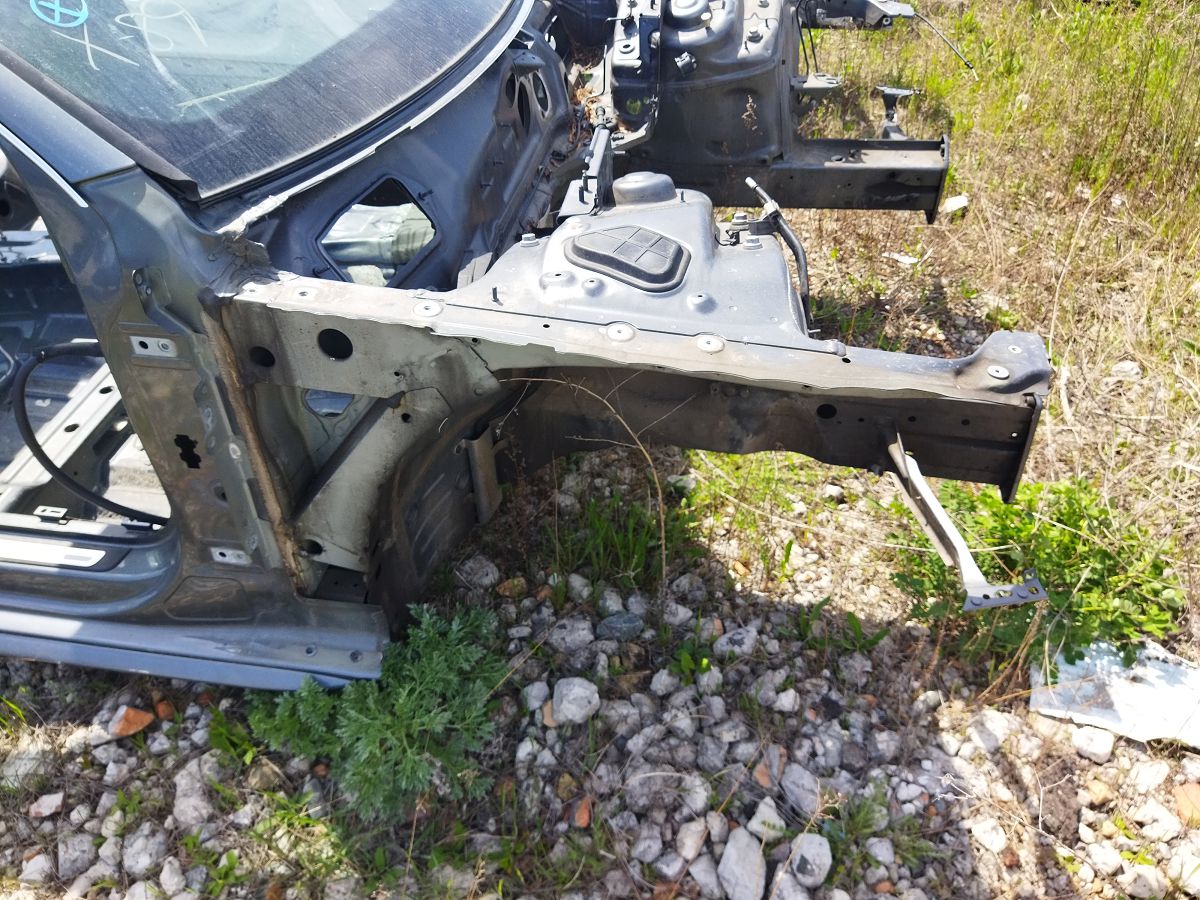 A4 Кузов голый (можно резать) Audi A4 2009-2016 8K5800403A Audi A4 4