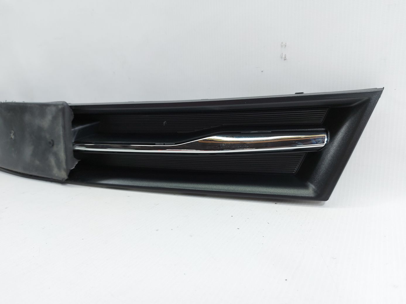 Решетки радиатора в сборе Решетка радиатора верхняя Chevrolet Trax 2017-2021 94532311 Chevrolet Trax 2