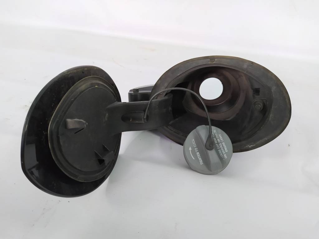 200 limited Лючок бензобака Chrysler 200 Limited 2015-2017 68137577AA Chrysler 200 Limited 20