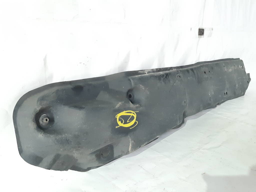 Camry Захист днища лівий Toyota Camry 2015-2017 5816806010 Toyota Camry 3