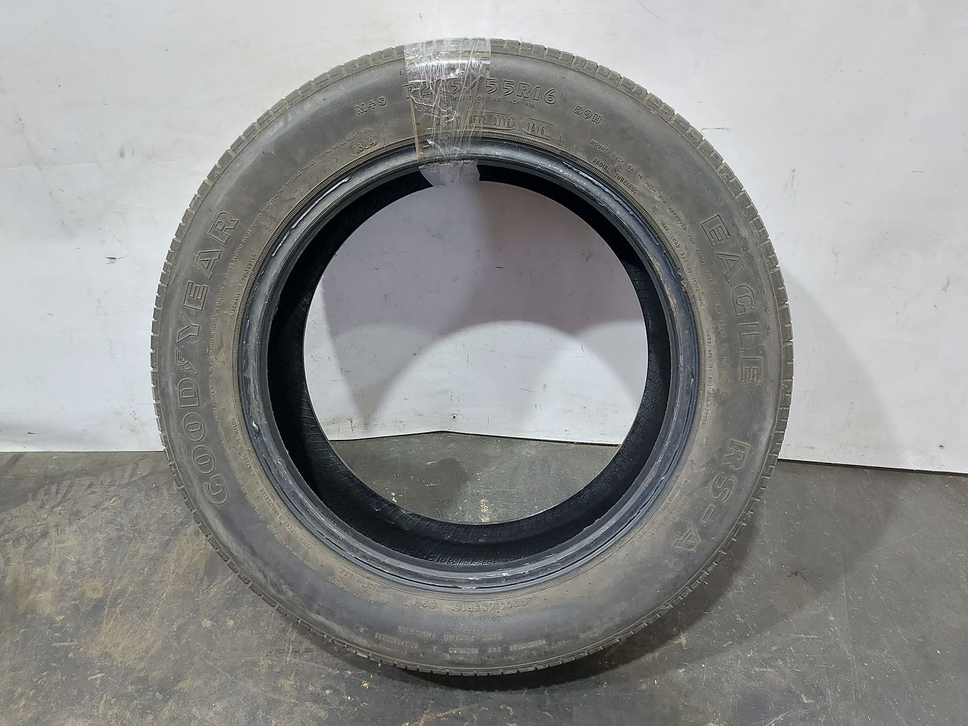 Всесезонные шины Резина Goodyear Eagle (5.5mm) 205/55R16  Лето 6