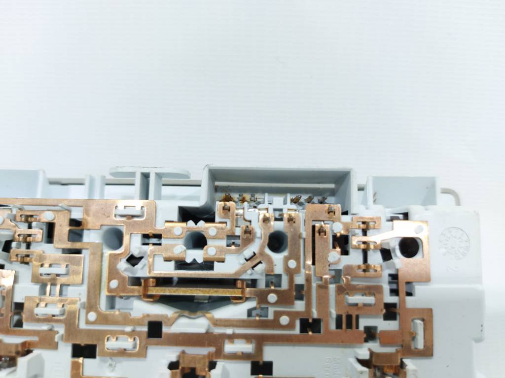 Regal Плафон центральний стельовий Buick Regal 2011-2017 20959399 Buick Regal 4 Regal Плафон центральний стельовий Buick Regal 2011-2017 20959399 Buick Regal 4