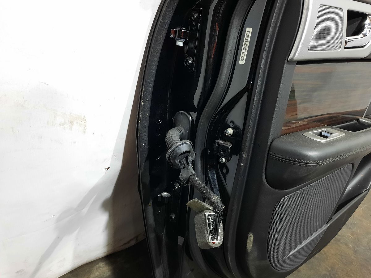 Xf Двері задні права Jaguar XF 2009-2015 C2Z2013 Jaguar XF 10