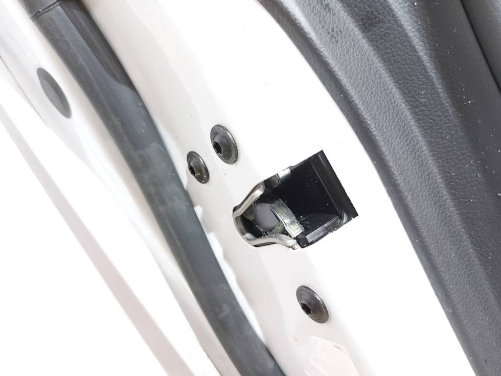 Regal Дверь задняя левая в сборе Buick Regal 2011-2017 13469926 Buick Regal 17