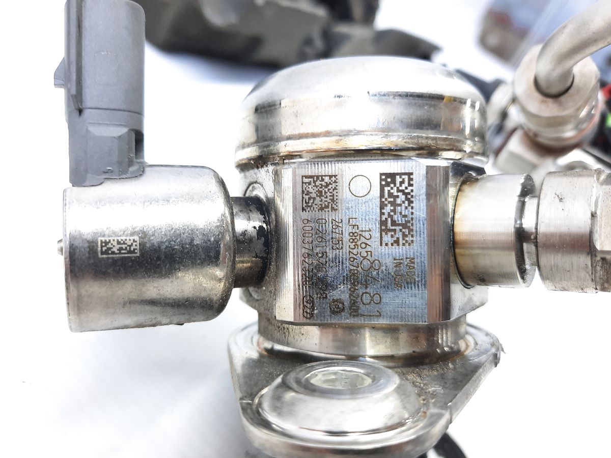 Malibu Паливна рейка Chevrolet Malibu 2013-2016 12689346 Chevrolet Malibu 9