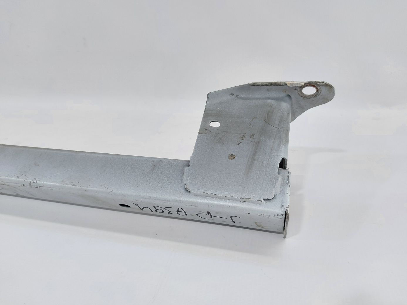 Patriot Распорка под задние сидения Jeep Patriot 2011-2017 5115657AB Jeep Patriot 14