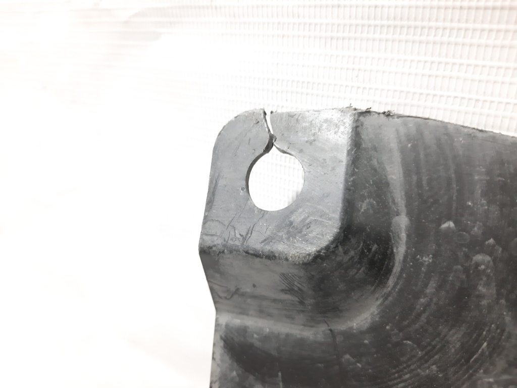 3 Пильовик двигуна бічний правий Mazda 3 2014-2018 BJS756341 Mazda 3 11