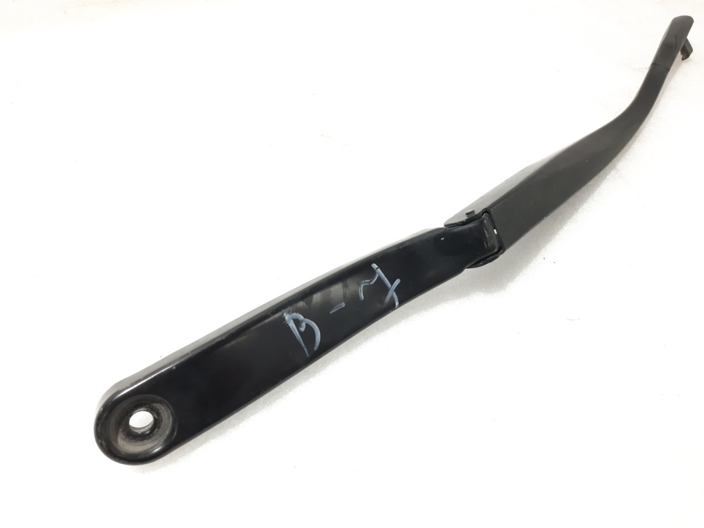 7 series. Важіль склоочисника правий BMW 7 2012 6161718245904 BMW 7