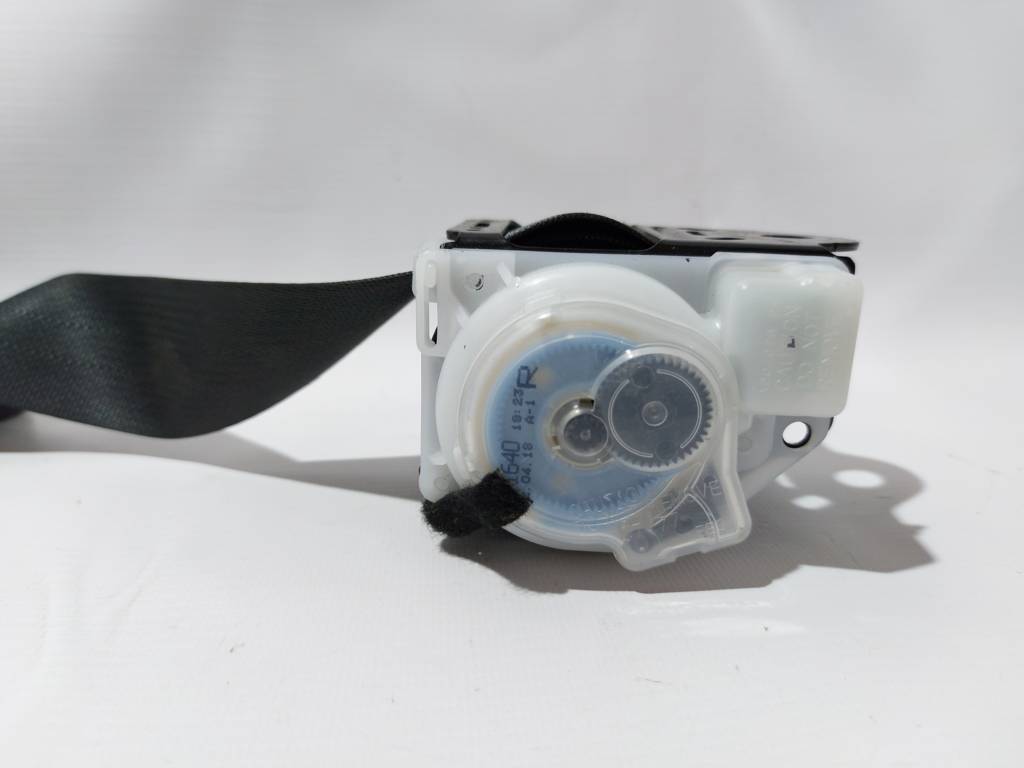 Prius c Ремінь безпеки задній правий Toyota Prius C 2012-2017 7336052410B0 Toyota Prius C 4