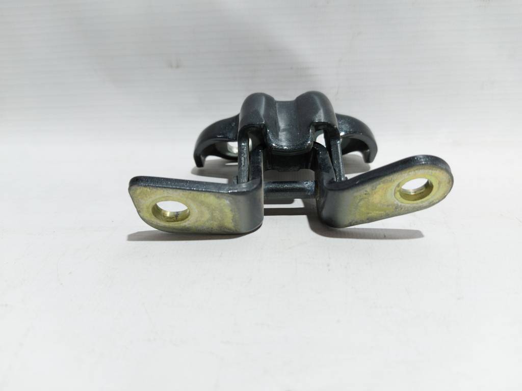 Ats. Петля двері задньої правої верхня Cadillac ATS 2008-2021 13501714 Cadillac ATS