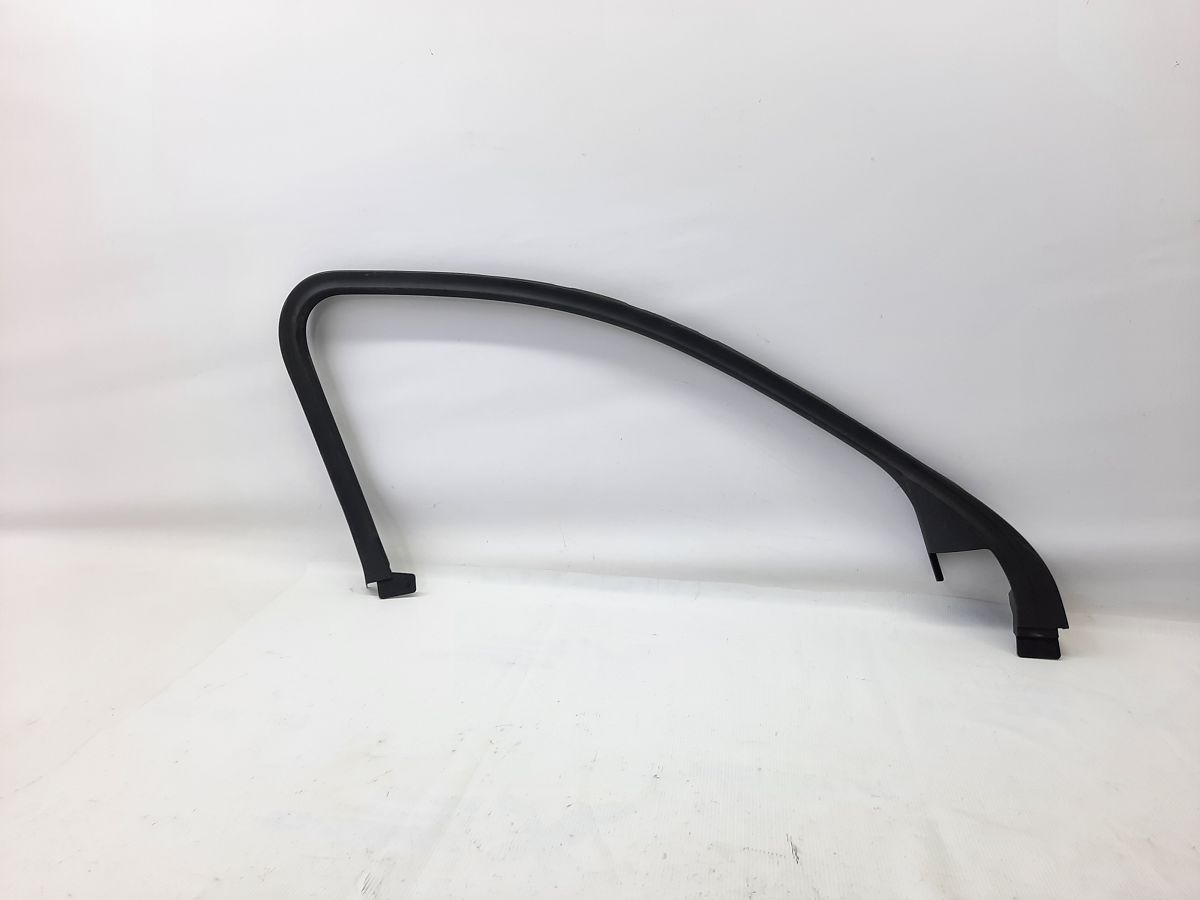 Malibu Накладка арки двері передньої лівої Chevrolet Malibu 2013-2016 20991482 Chevrolet Malibu 2