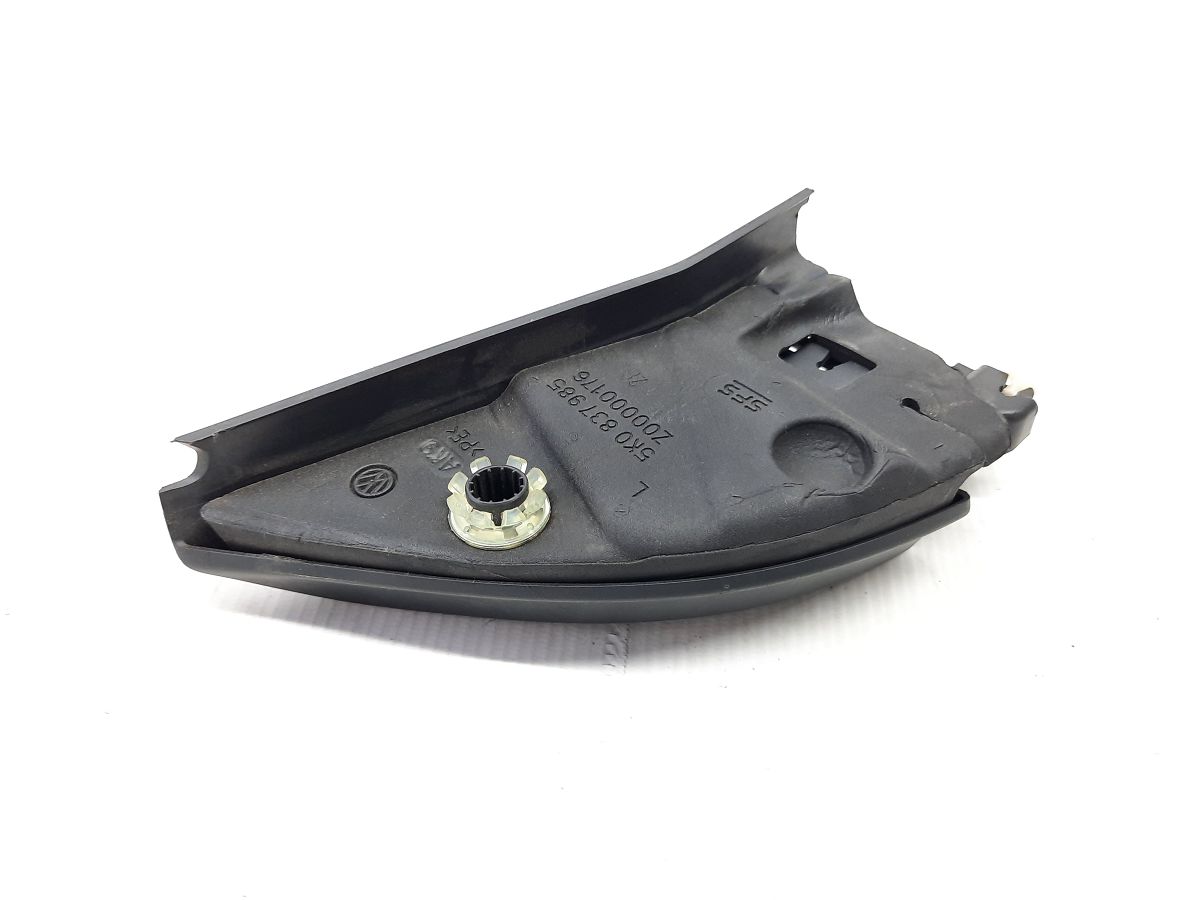 Golf Кутник внутрішній під динамік двері передньої лівої Volkswagen Golf 2010-2014 5K0837973K82V Volkswagen Golf 3 Golf Кутник внутрішній під динамік двері передньої лівої Volkswagen Golf 2010-2014 5K0837973K82V Volkswagen Golf 3