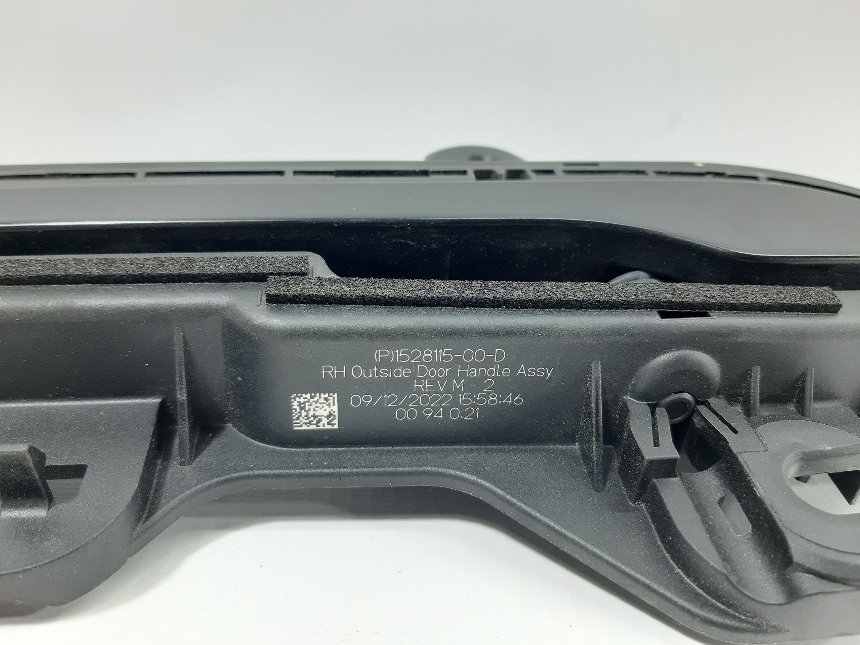 Model 3 Ручка двери передней правой наружная Tesla Model 3 2020-2023 152811500D Tesla Model 3 4