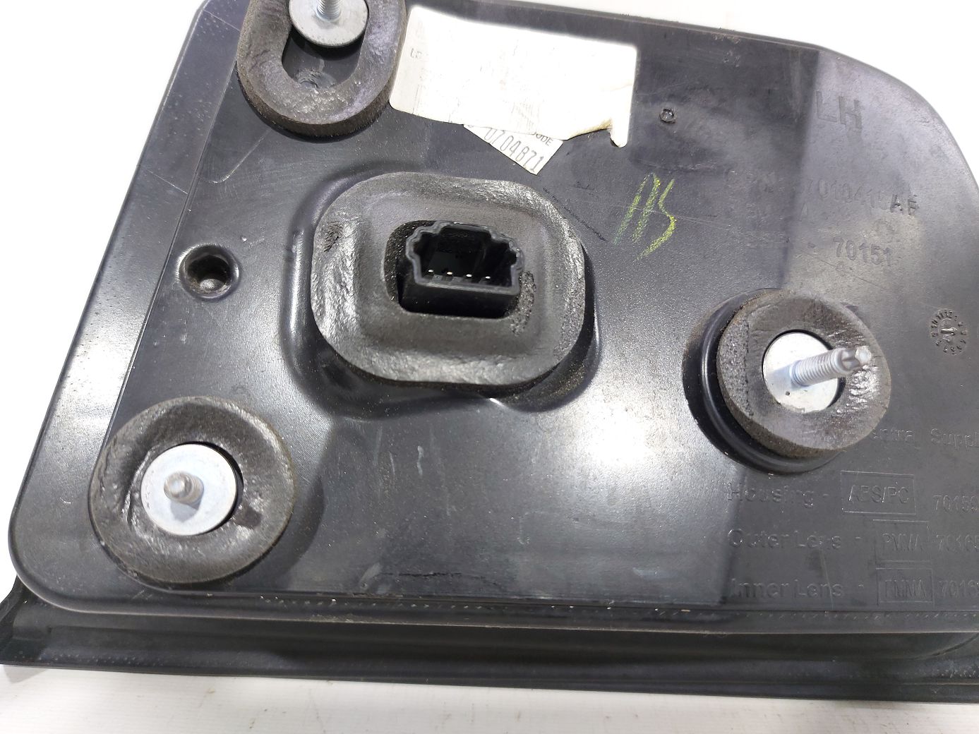 Charger Ліхтар задній лівий Dodge Charger 2011-2014 57010415AE Dodge Charger 6 Charger Ліхтар задній лівий Dodge Charger 2011-2014 57010415AE Dodge Charger 6