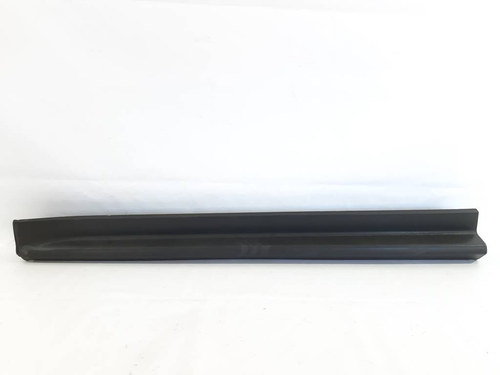Equinox. Молдинг двері передньої лівої нижній Chevrolet Equinox 2014-2017 25824824 Chevrolet Equinox