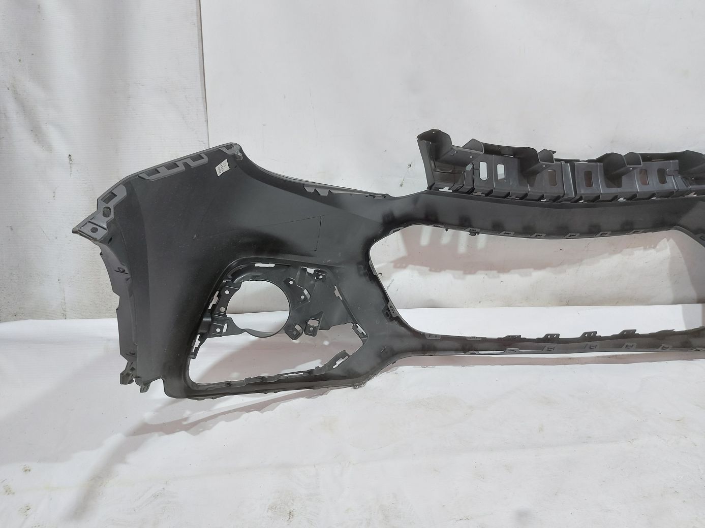 Передні бампери Передній бампер верхній (вм'ятини, тріщина) Chevrolet Trax 2017-2020 42537718 Chevrolet Trax 8