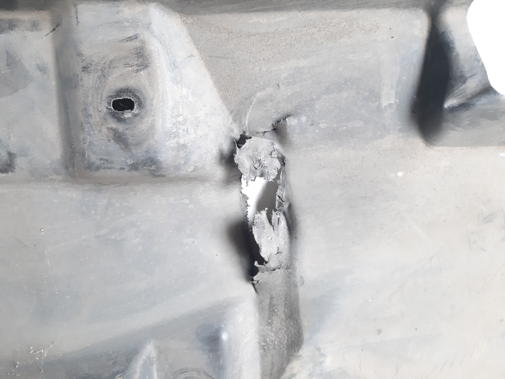 200 limited Захист днища правий Chrysler 200 Limited 2015-2017 68102930AC Chrysler 200 Limited 12