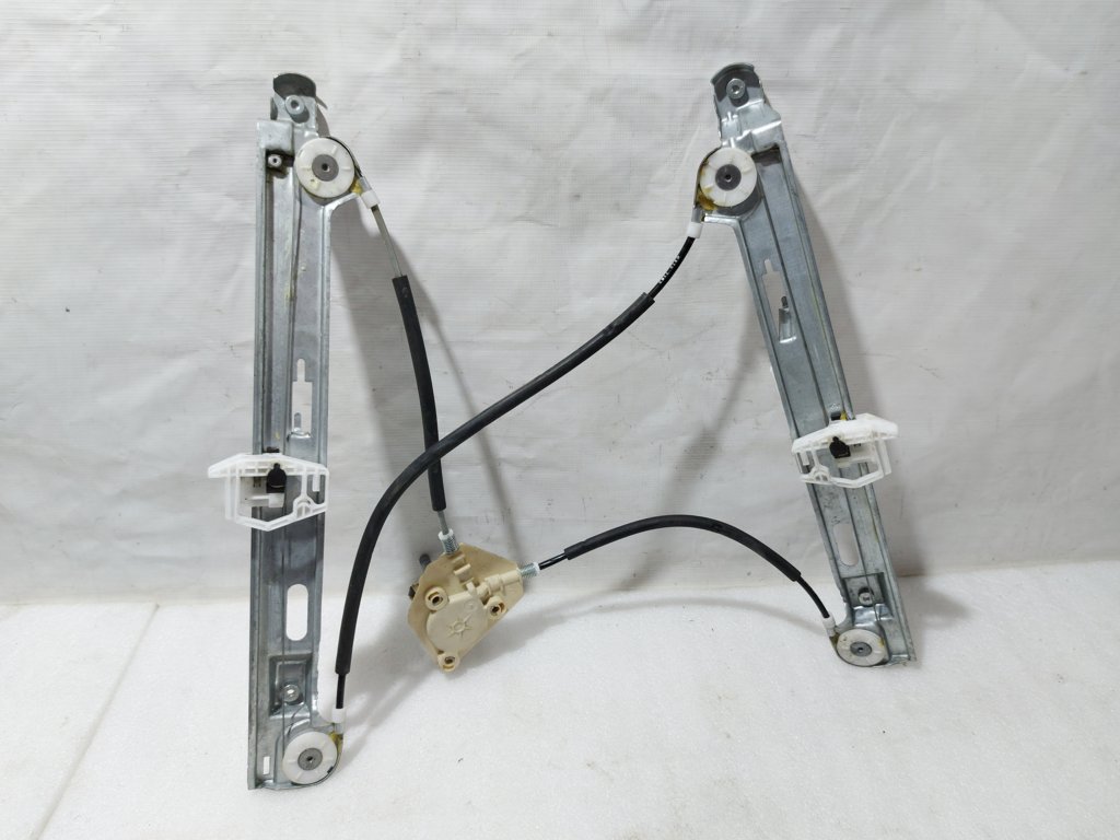 Patriot Склопідйомник дверей передньої правої механічний Jeep Patriot 2009-2017 68025466AA Jeep Patriot 3