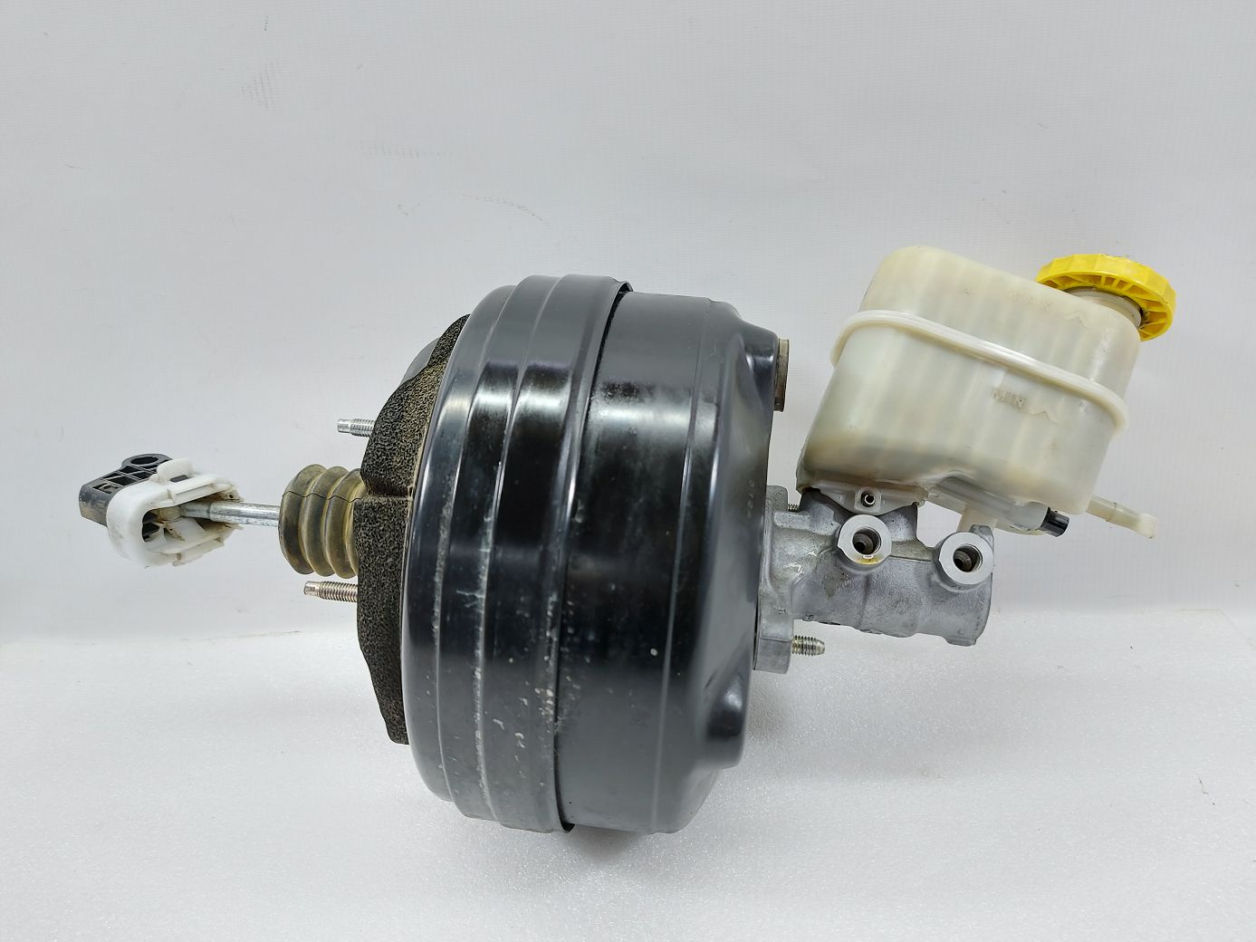 200 limited. Главный тормозной цилиндр Chrysler 200 Limited 2015-2017 68211881AE Chrysler 200 Limited