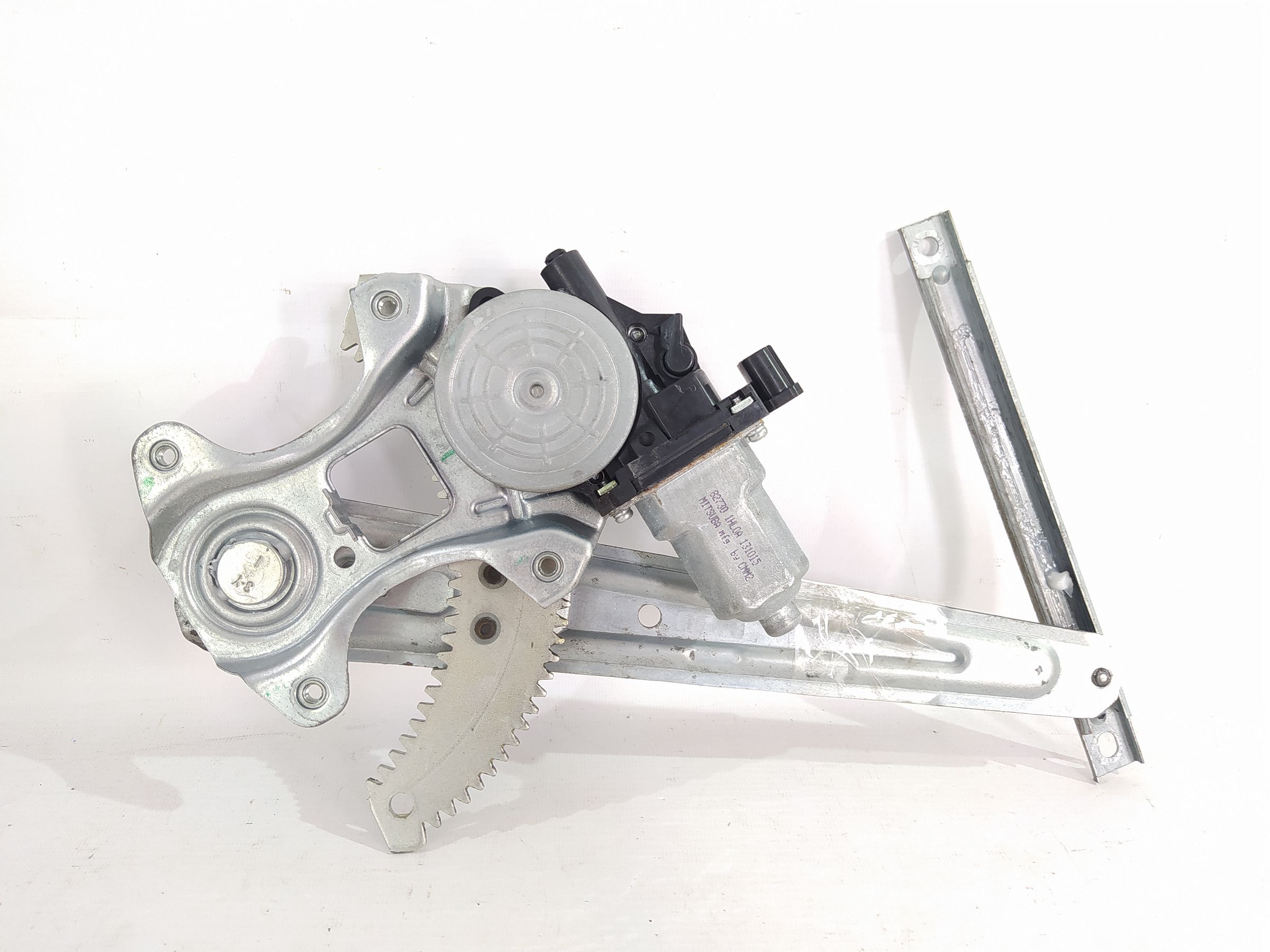 Versa note Склопідйомник двері задньої лівої Nissan Versa Note 2012-2019 827211HL0A Nissan Versa Note 4