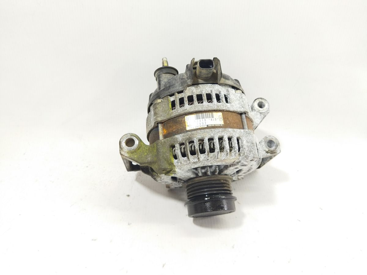 Regal. Генератор Buick Regal 2014-2017 13592810 Buick Regal